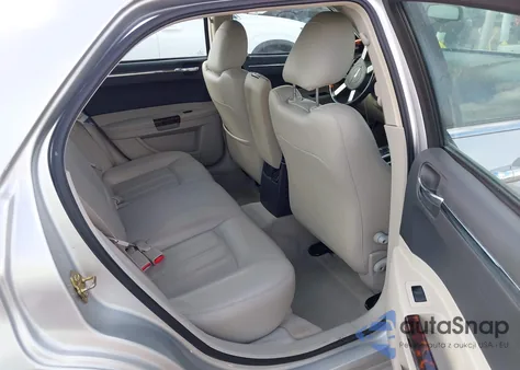 2005 Chrysler 300C from USA, damaged, VIN 2C3JA63H55H572176